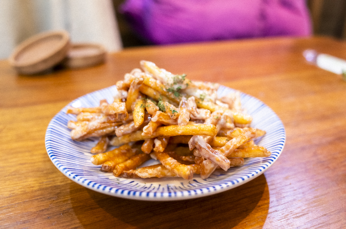 定番ポテトフライもひと工夫があってとても美味しい