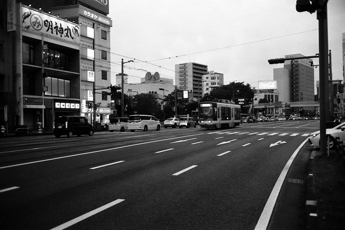 高知市の中心街に到着｜Leica M5 + Summilux 35mm f1.4 + Marix 400