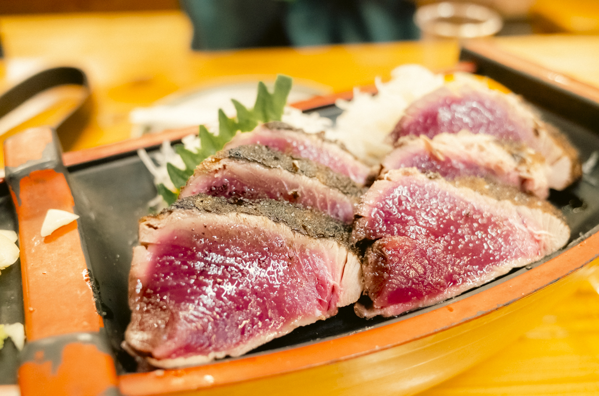 塩で食べるカツオのたたきがとにかく美味かった