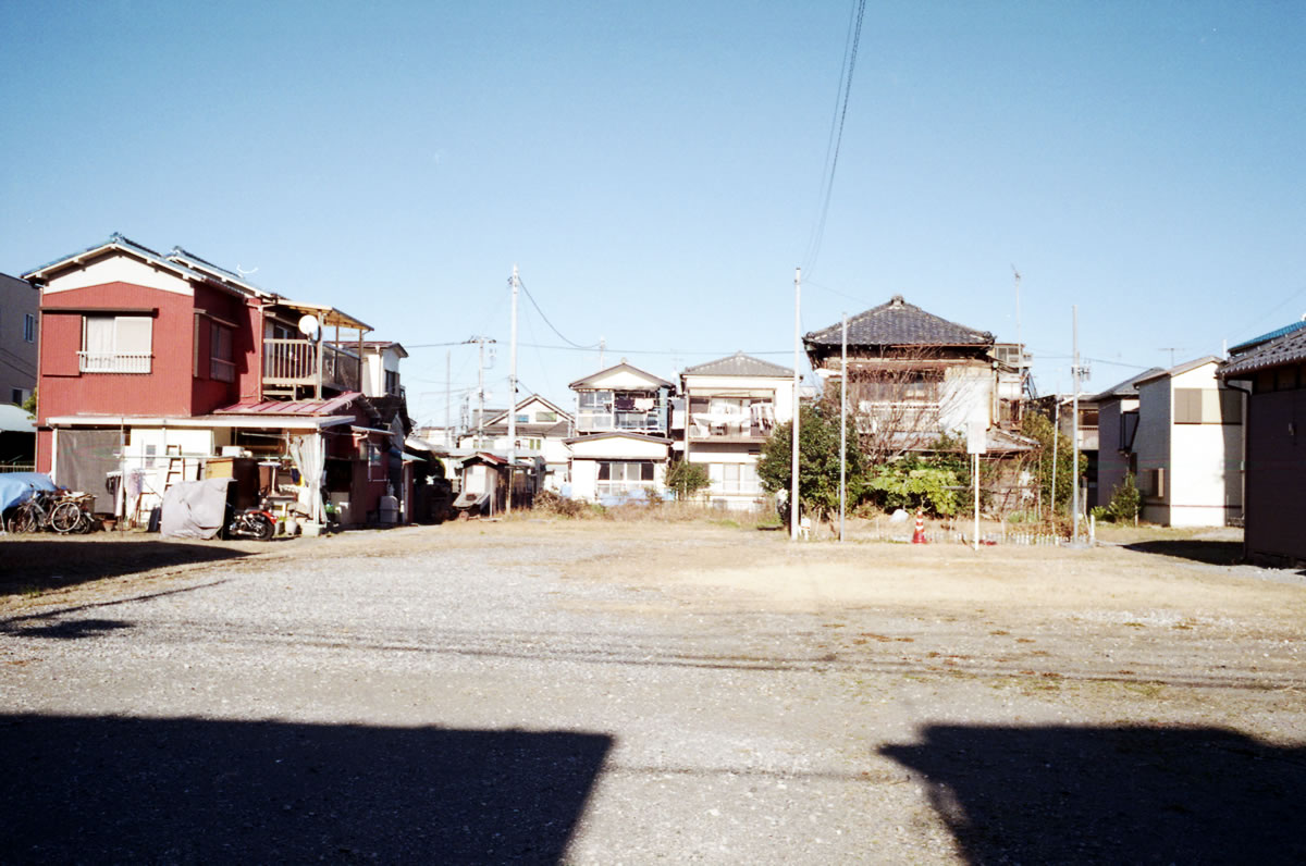 Leica M3 + Summicron 35mm f/2 Goggles + KODAK Color Plus 200